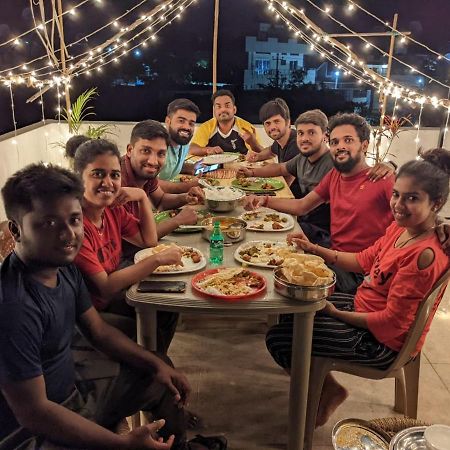 Veeru Homestay Hospet Extérieur photo