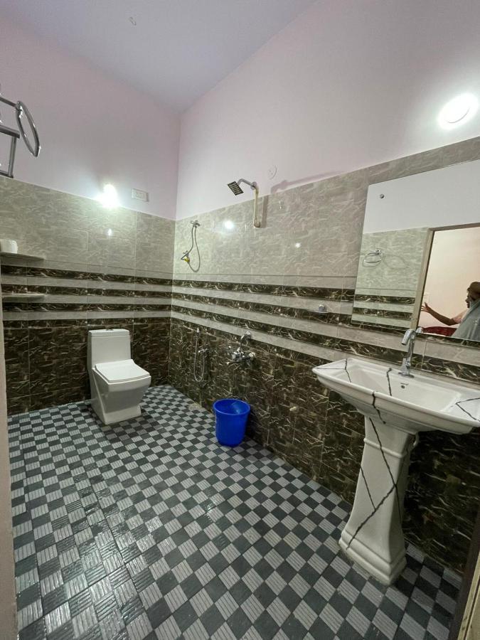 Veeru Homestay Hospet Extérieur photo