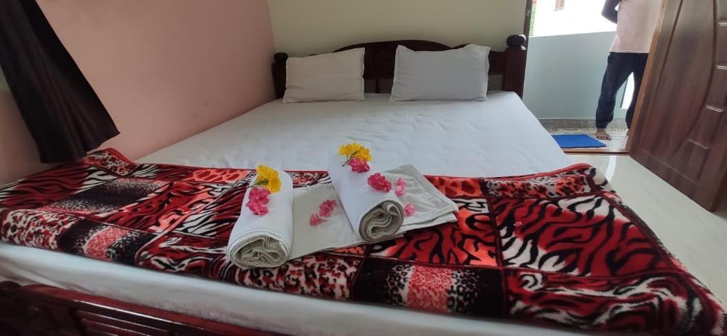 Veeru Homestay Hospet Extérieur photo