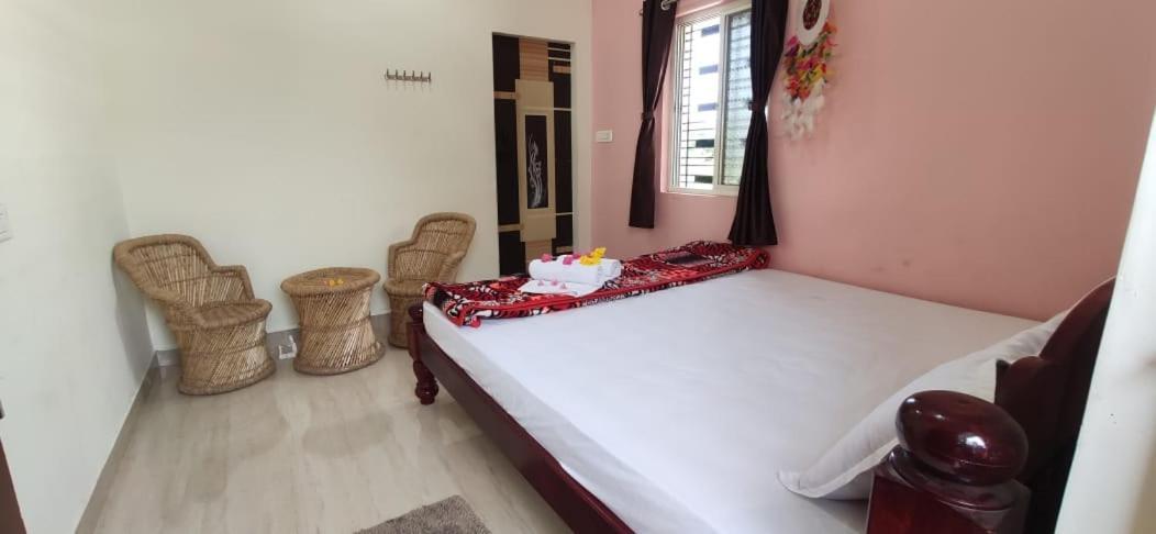 Veeru Homestay Hospet Extérieur photo